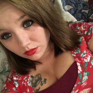 Meet your Posher, Clara